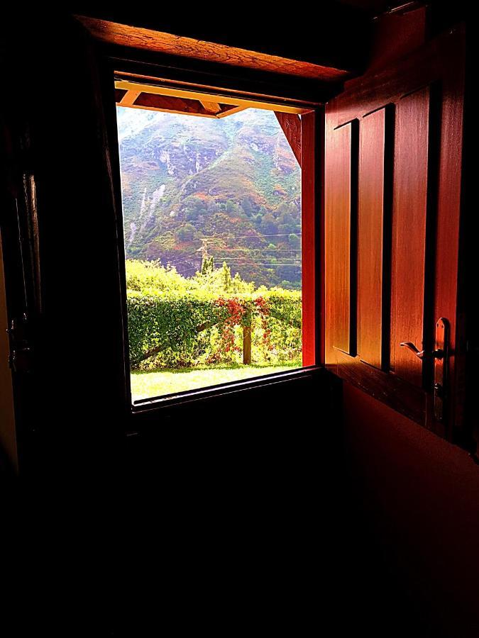 Casa Rural La Riba Sames Екстер'єр фото