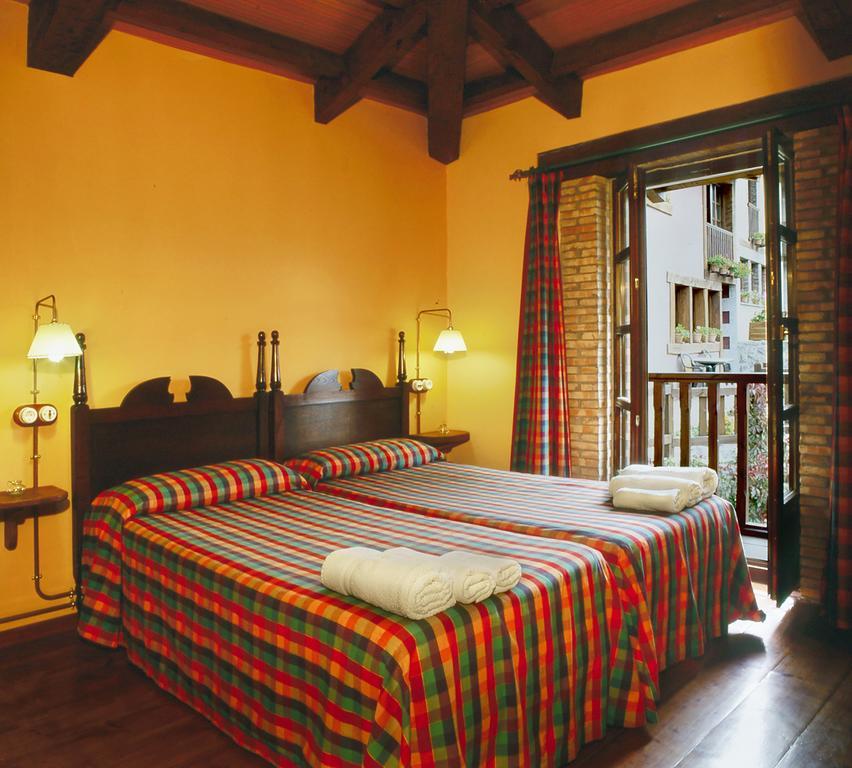 Casa Rural La Riba Sames Екстер'єр фото